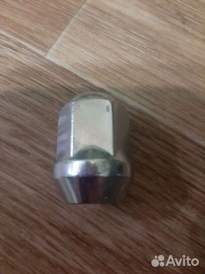 Колесные гайки