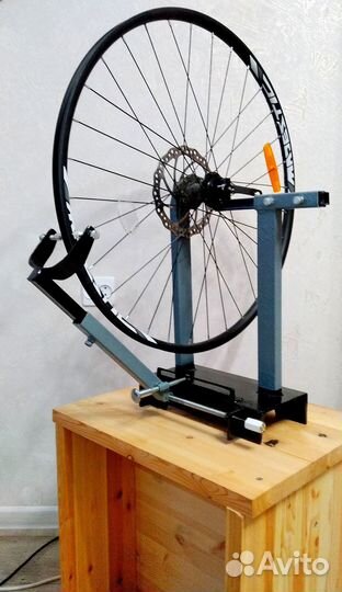 Станок для сборки и правки велосипедных колес
