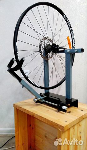 Станок для сборки и правки велосипедных колес