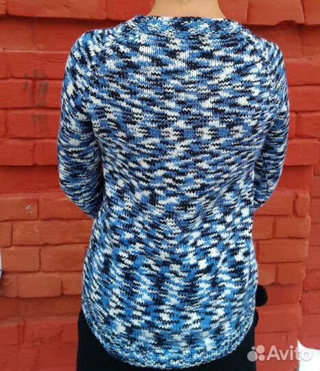 Стильный пестрый свитер COS