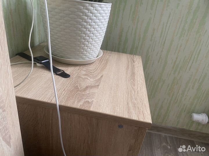 Тумба прикроватная