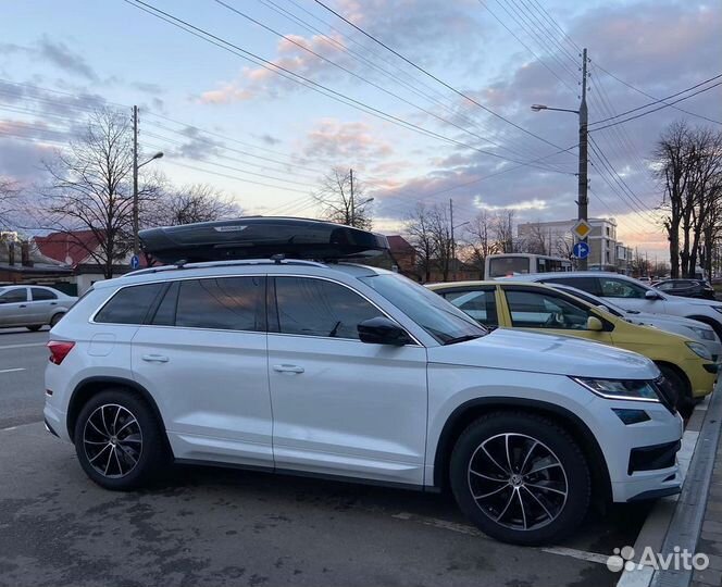 Автобокс Broomer Venture LS 213см. 450л