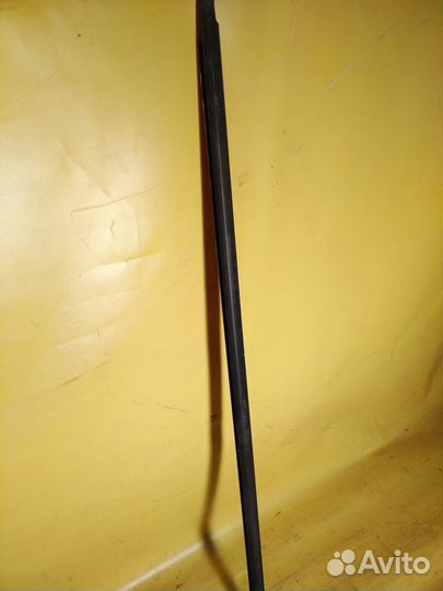 Накладка стекла заднего левого VW Golf VII гольф 7