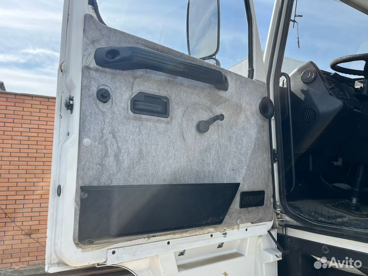 МАЗ 6422А8-330, 2012