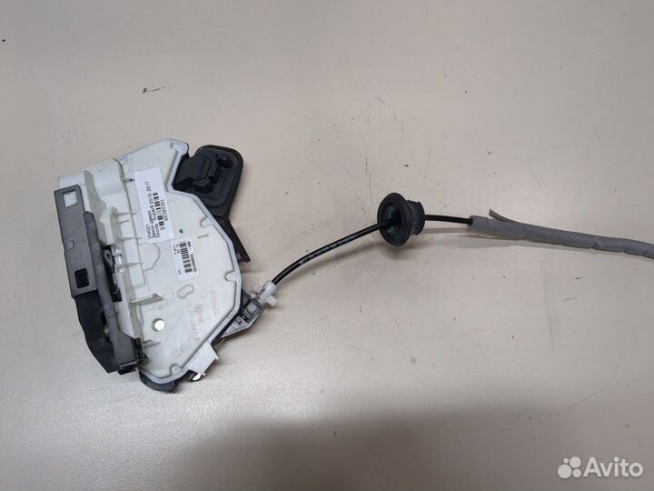 Замок двери Skoda SuperB 2015, 2017