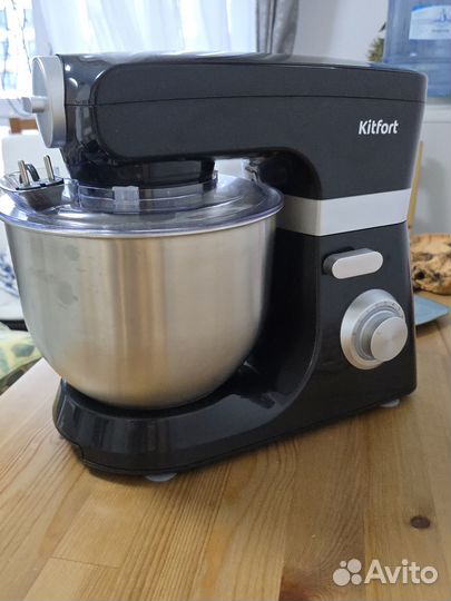 Планетарный миксер Kitfort кт-1348-3 черный