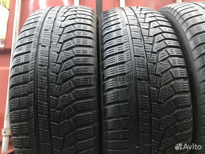 Hankook Winter I'Cept Evo2 W320 215/60 R17 96H