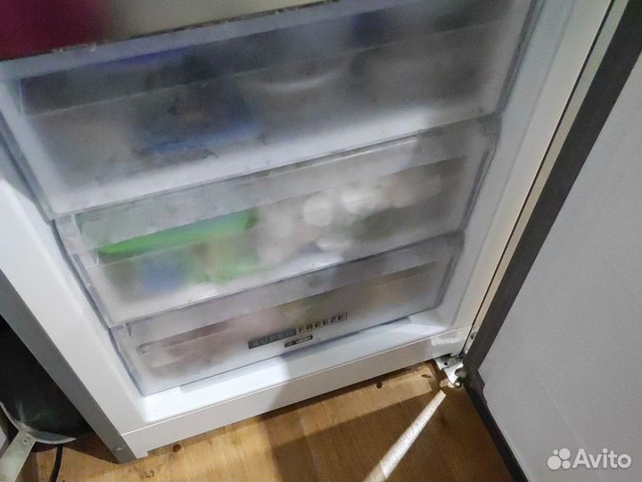 Холодильник бу whirlpool