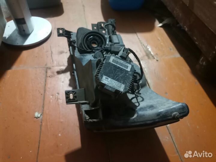 Правая фара infiniti qx56