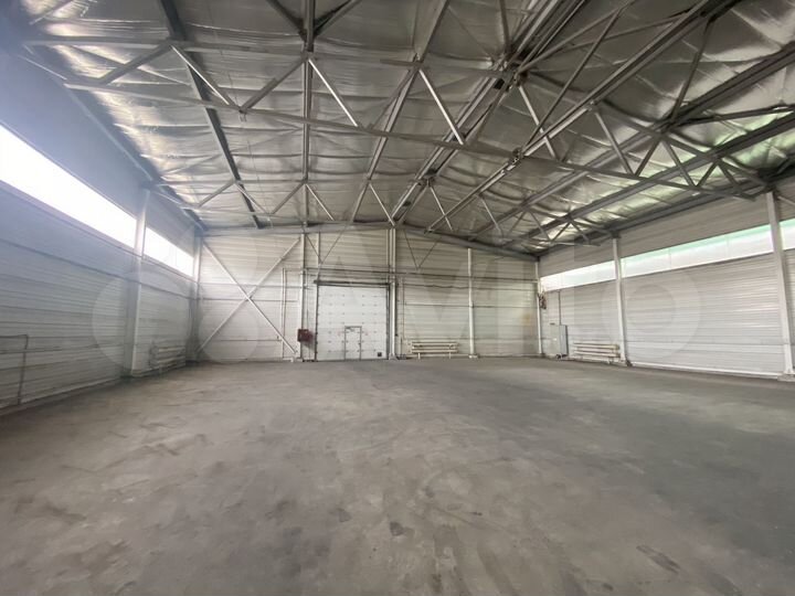 Склад, 677 м²