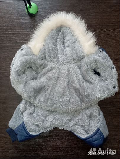 Продам комбинезон для собачки мелкой породы