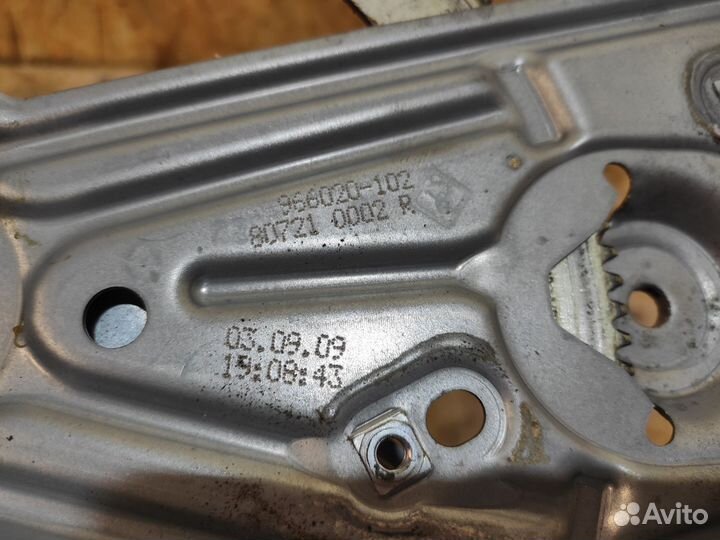 Стеклоподъемник передний левый Renault Megane 3