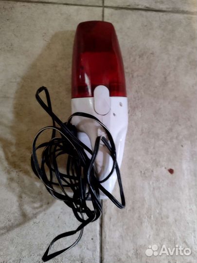 Автомобильный пылесос