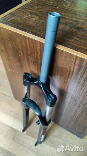 Велосипедная вилка gila RST Под 26 колесо