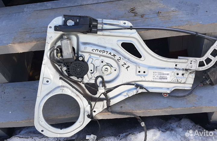 Kia Sportage 2 стеклоподъёмник