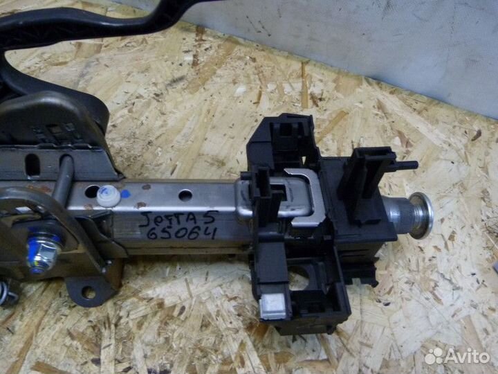 Колонка рулевая VW Jetta 2006-2011