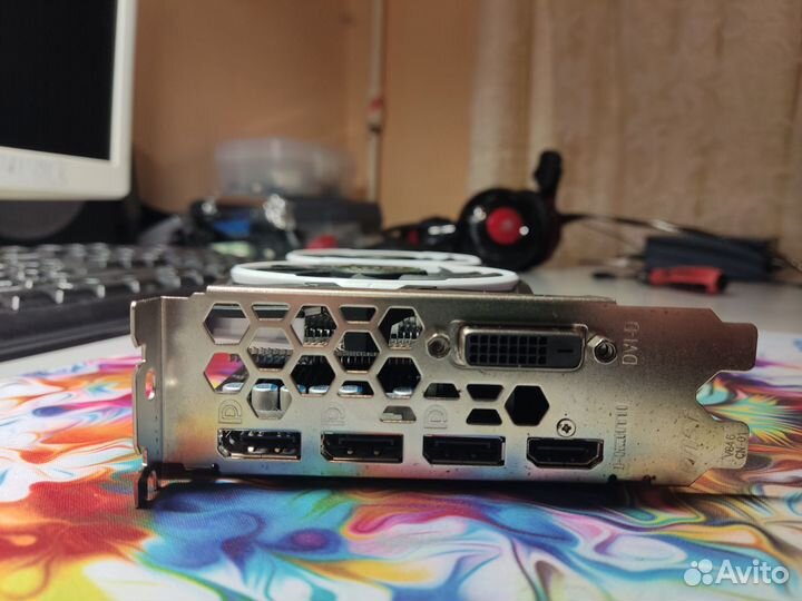 Radeon RX 570 armor 4G OC