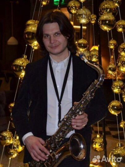 Саксофонист, музыкант на праздник, свадьбу