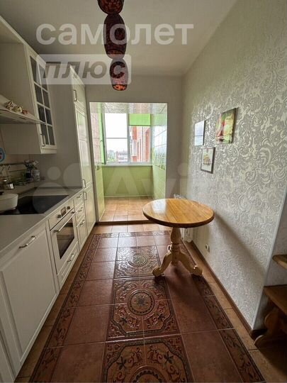 3-к. квартира, 79,7 м², 8/9 эт.