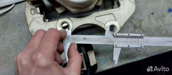 Суппорт тормозной KIA bongo-3 0K60A33980B