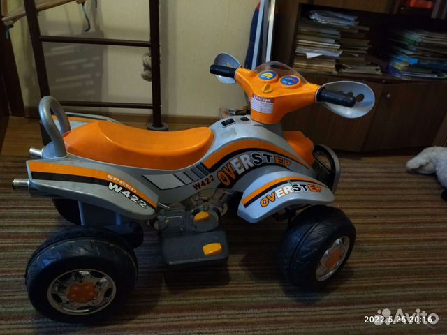 Детский квадроцикл на аккумуляторе