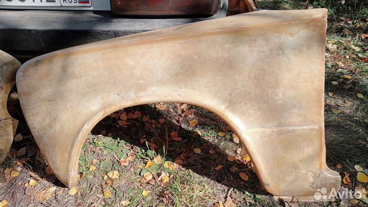 Комплект стеклопластиковых крыльев ваз 2101