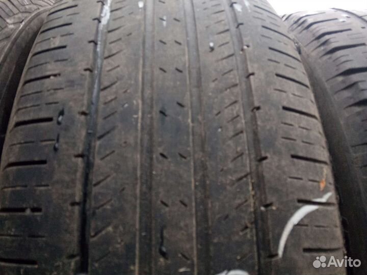 Hankook Dynapro HP2 RA33 235/65 R17