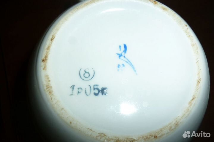 Заварочные чайники фарфоровые и чашки