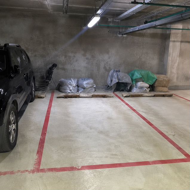 Машиноместо, 13 м²