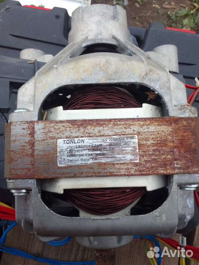 Двигататель стиральной машины