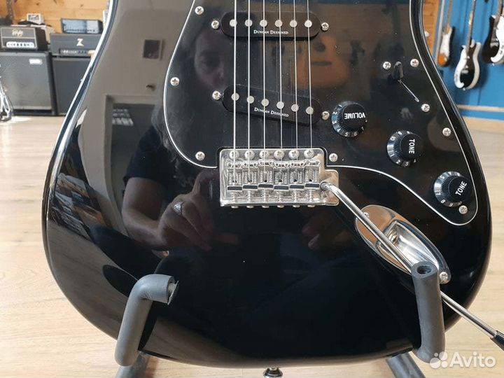 Электрогитара Fender Squier Classic Stratocaster