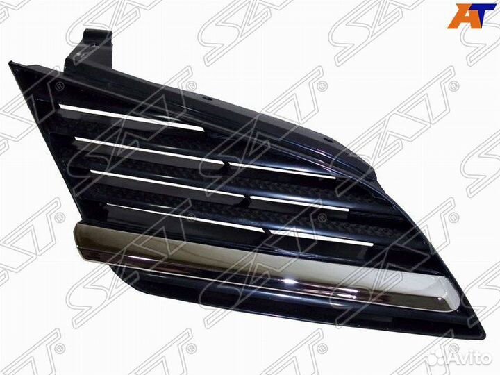 Решетка радиатора nissan primera 01-08 RH с хромом