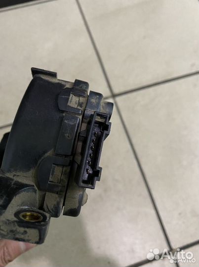 Педаль газа Audi А4 Б5