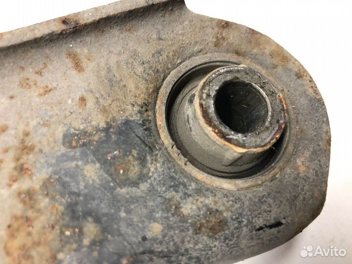 Рычаг подвески правый задний Mitsubishi Lancer 10