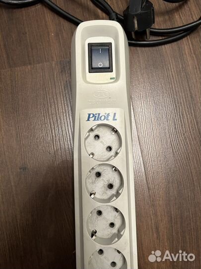 Сетевой фильтр Pilot L. 3 метра