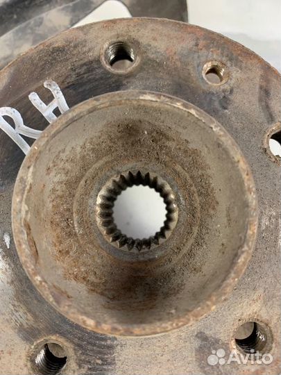 Кулак поворотный передний правый Renault Scenic 3