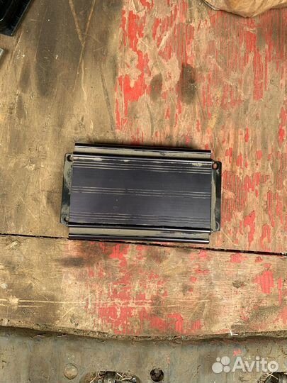 Усилитель музыкальный 8E5 035 223 A