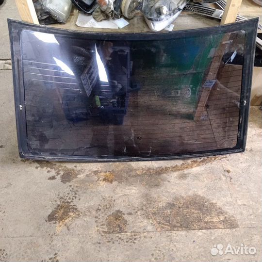 Стекло Toyota Corolla 120 1.6 2006