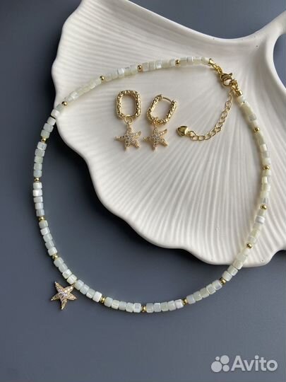 Колье чокер из натуральных камней.перламутр