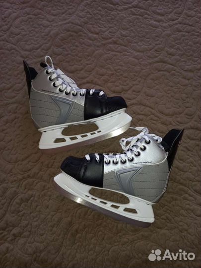 Коньки хоккейные