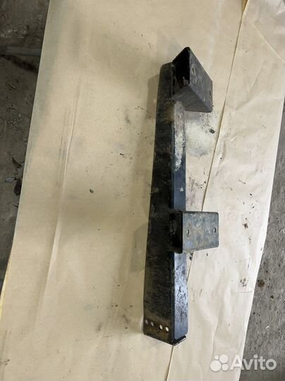 Кронштейн заднего крыла Скания самосвал