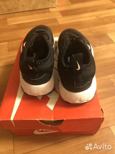 Кроссовки nike летние оригинал детские размер 28
