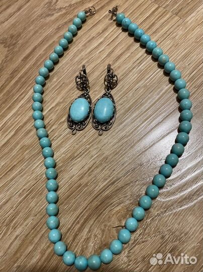 Серьги и бусы из бирюзы