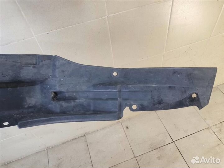 Подкрылок передний правый Suzuki Grand Vitara 2011