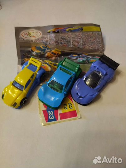 Машинки из киндеров