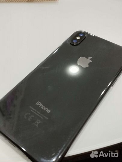 iPhone X, 64 ГБ