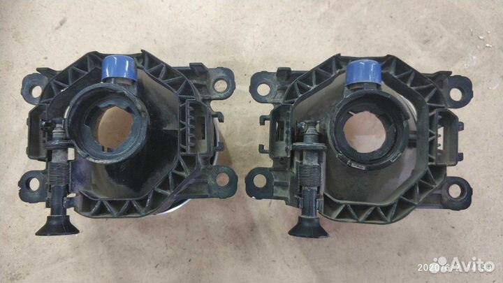 Противотуманные фары Valeo на Renault Logan2