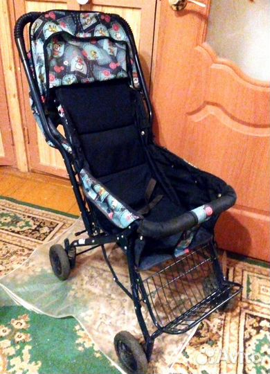 Прогулочная коляска