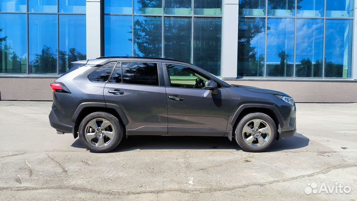 Toyota RAV4 2.5 AT, 2019, 140 000 км