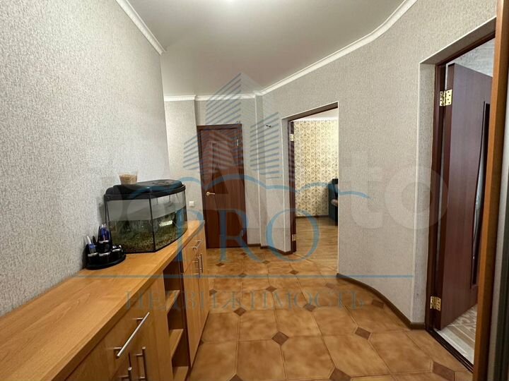 2-к. квартира, 75,2 м², 1/3 эт.